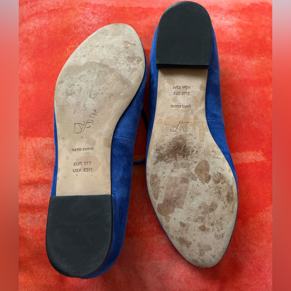 Diane von Furstenberg size 7.5 blue suede ankle wrap flats - Picture 10 of 11